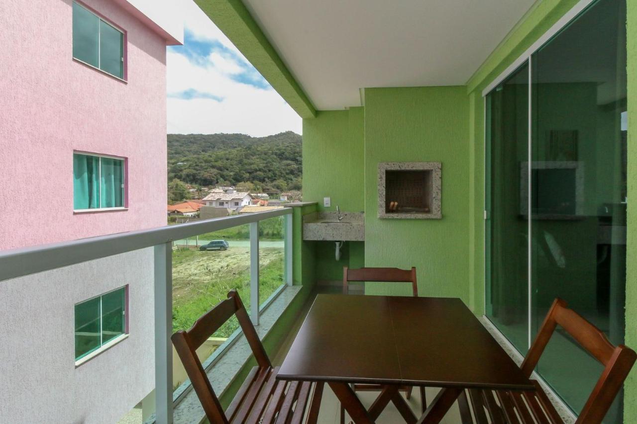 ボンビーニャスAluguel Apartamento 2 Quartos Piscina Bombas Sc 419アパートメント エクステリア 写真