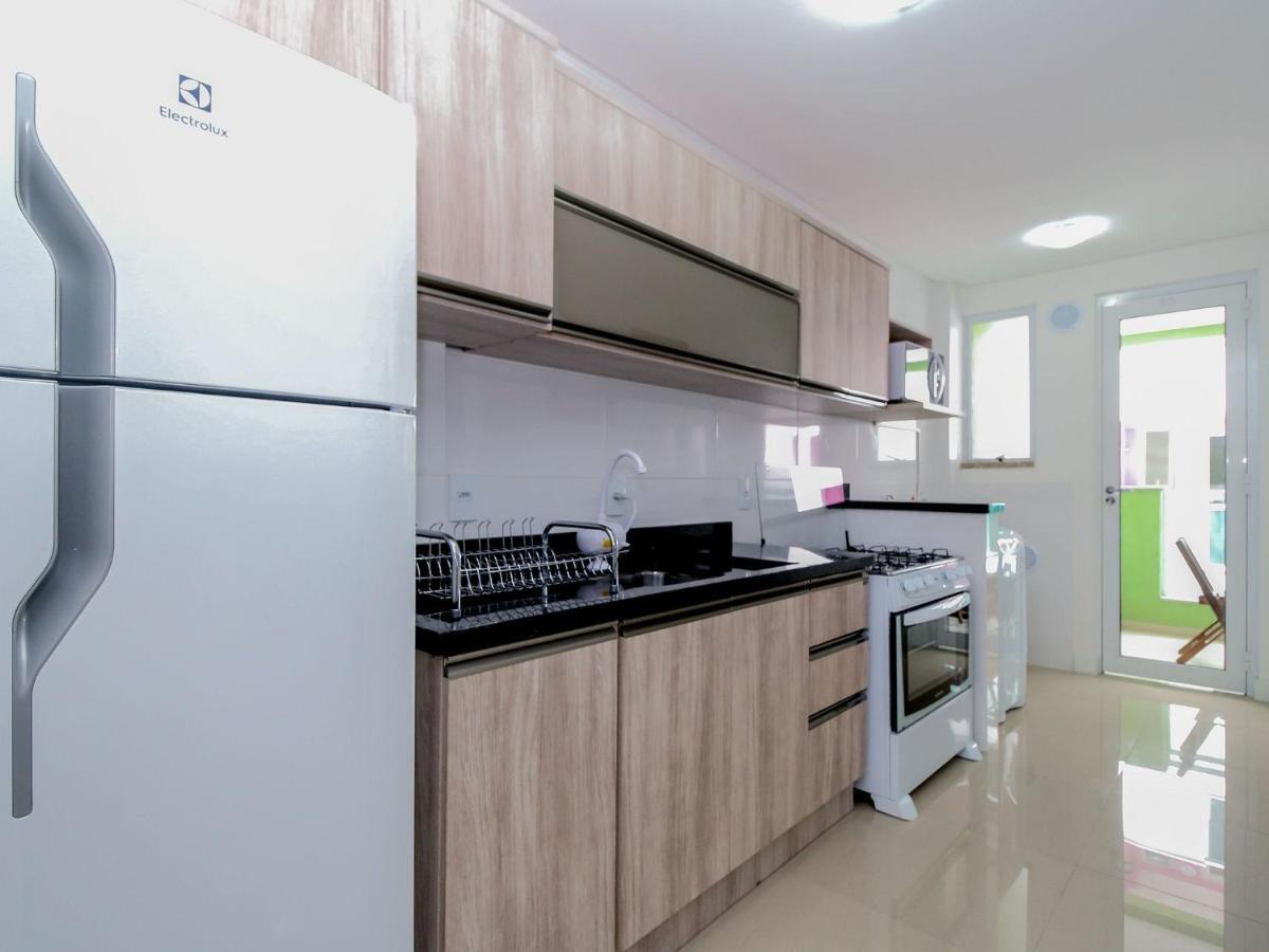 ボンビーニャスAluguel Apartamento 2 Quartos Piscina Bombas Sc 419アパートメント エクステリア 写真