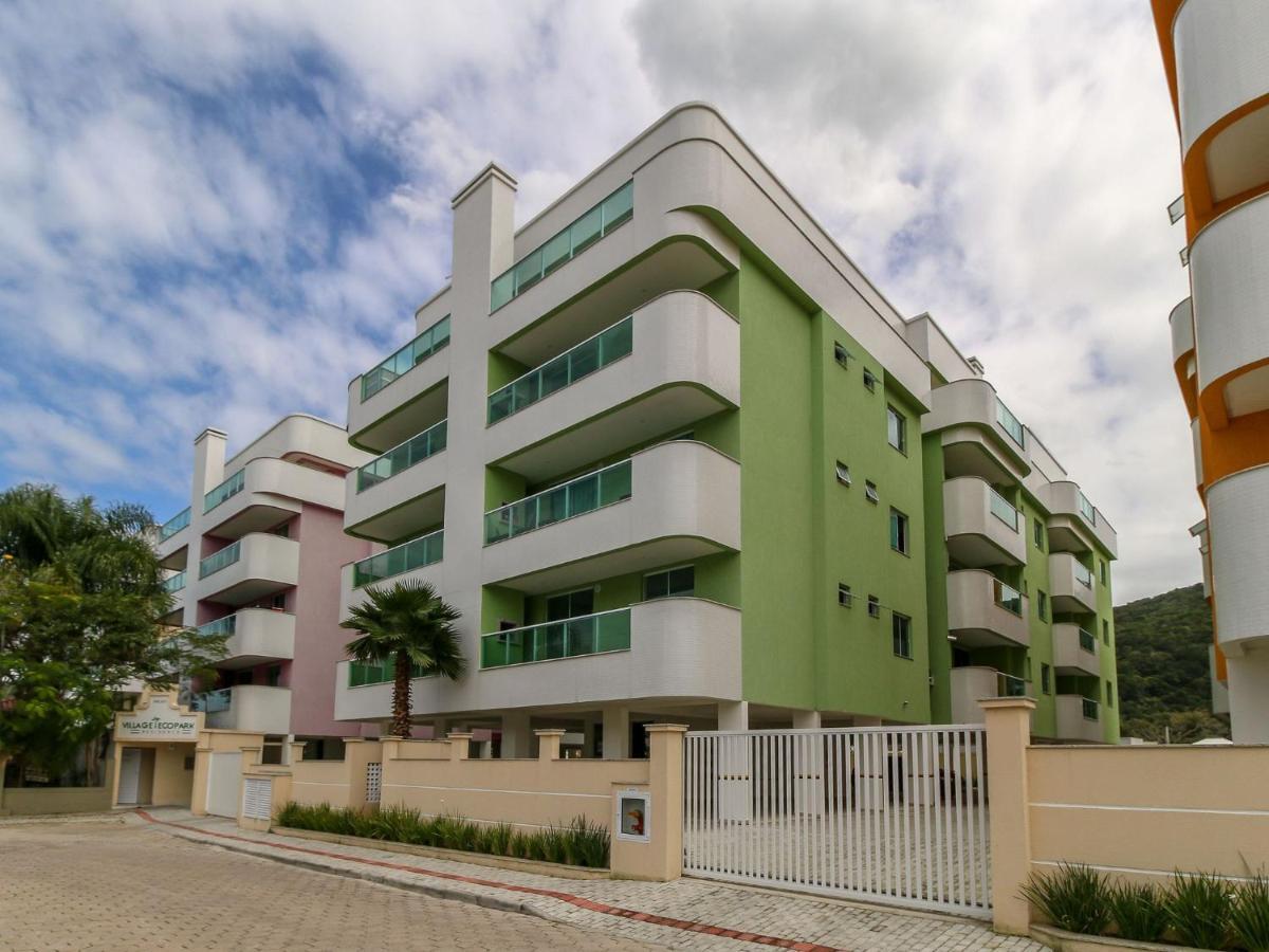 ボンビーニャスAluguel Apartamento 2 Quartos Piscina Bombas Sc 419アパートメント エクステリア 写真
